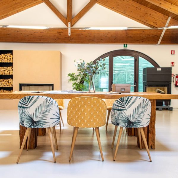 Vista interna 1 Showroom Gandolfo Anna, Pieve di Teco (Imperia) | Camini e Stufe a pellet e a legna